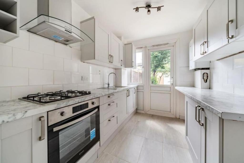 A Luxurious 3 Bed-Terrance House Villa Londra Exterior foto